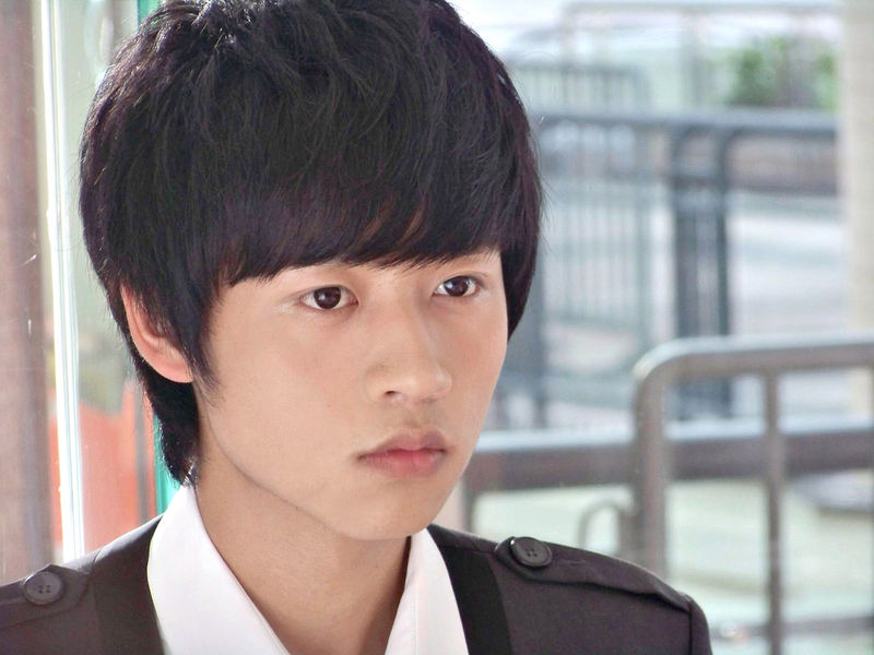 男星减肥后颜值变化,男明星减肥瘦到脱相