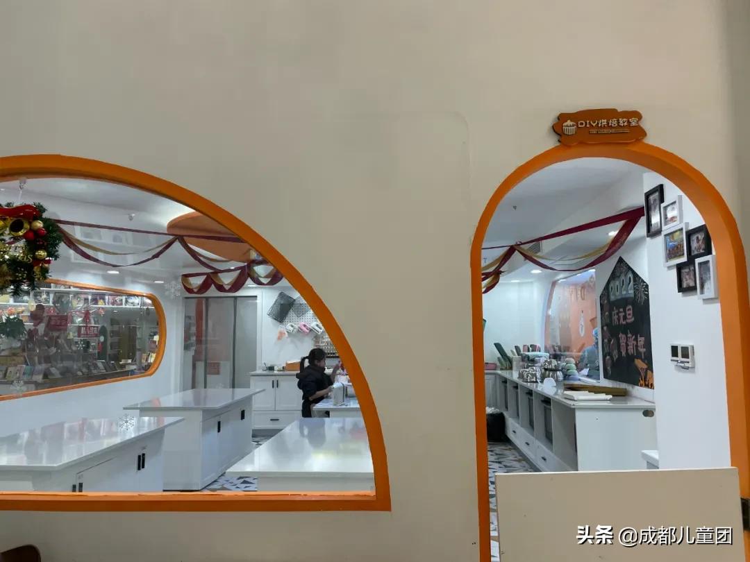 书店上新丨降温了,带孩子去温暖的书店吧