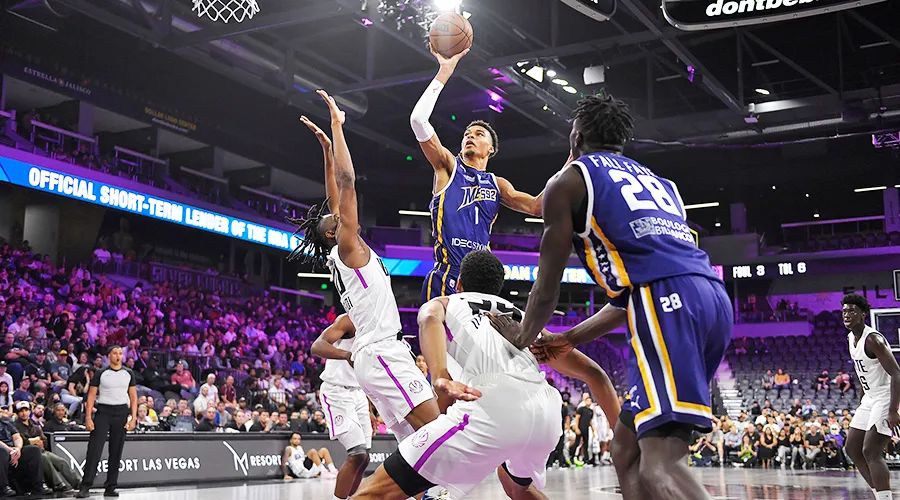 nba为文班亚马摆烂的球队原因,文班亚马会不会打得过乔丹