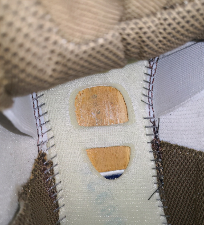 安踏反logo板鞋,耐克安踏李宁哪个板鞋好