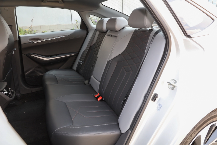 买长安锐程plus,长安逸动锐程plus如何选