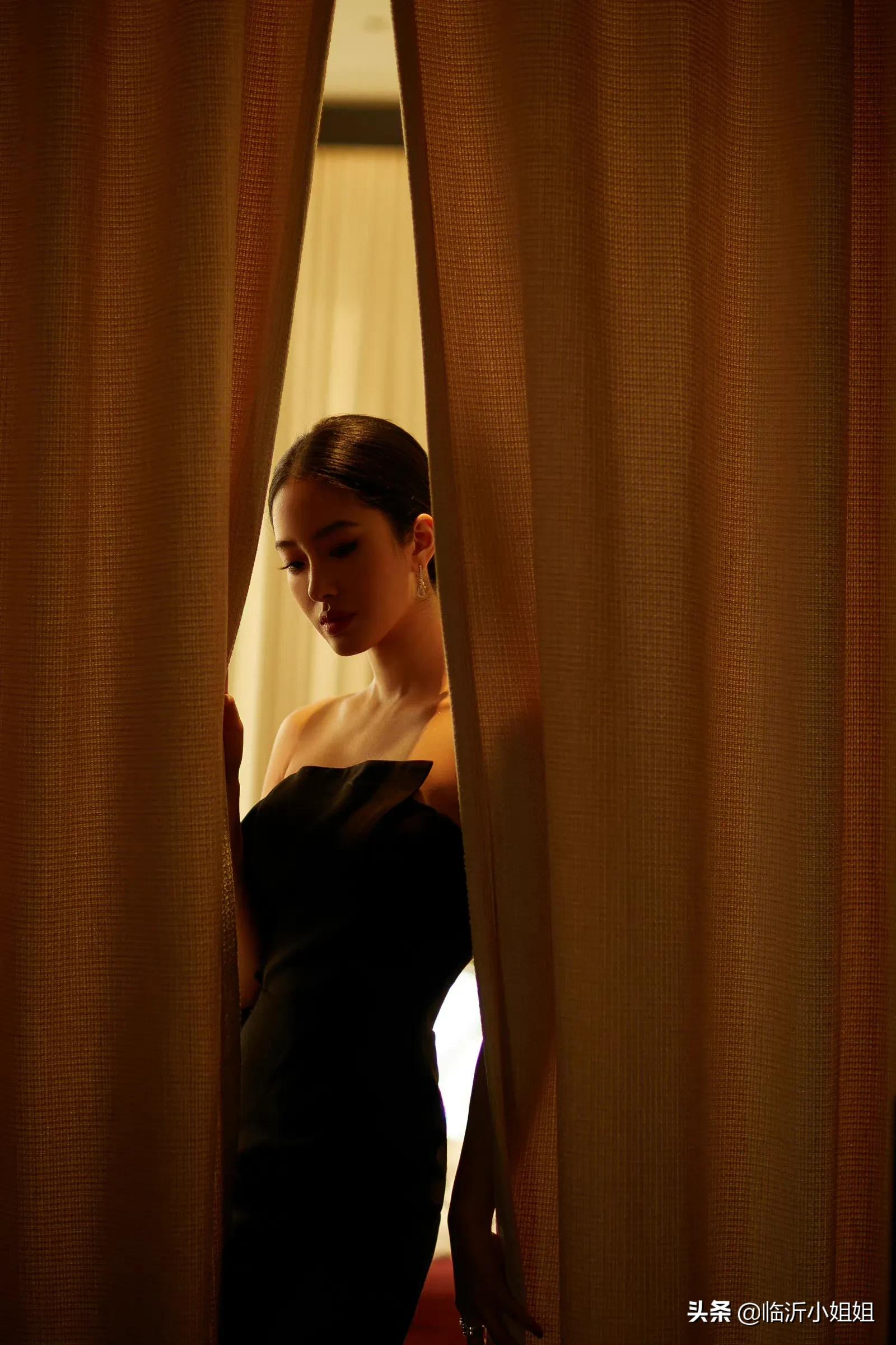 杨采钰惊艳写真图片,杨采钰惊艳写真照片