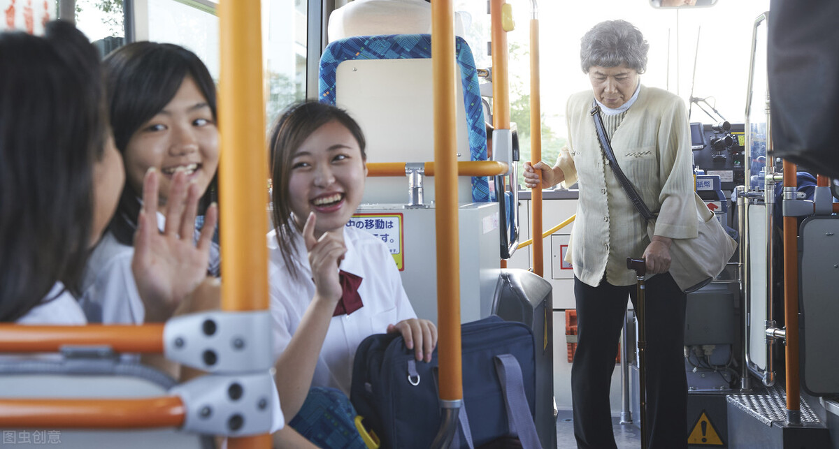 2022年怎样办理老年公交卡,成都老年人公交卡认证