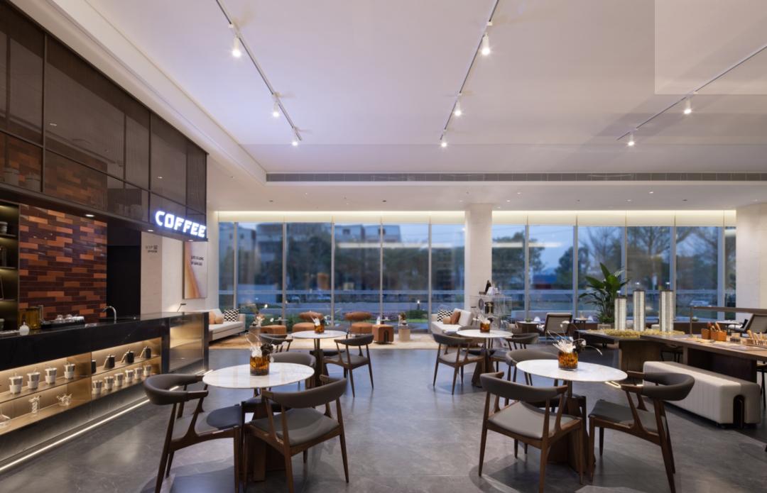 沉浸式体验远洋天成营销中心开放，美得不像售楼部