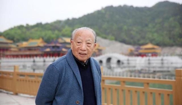 穷小子逆袭百亿富豪完整视频,穷小子逆袭成为千亿富翁