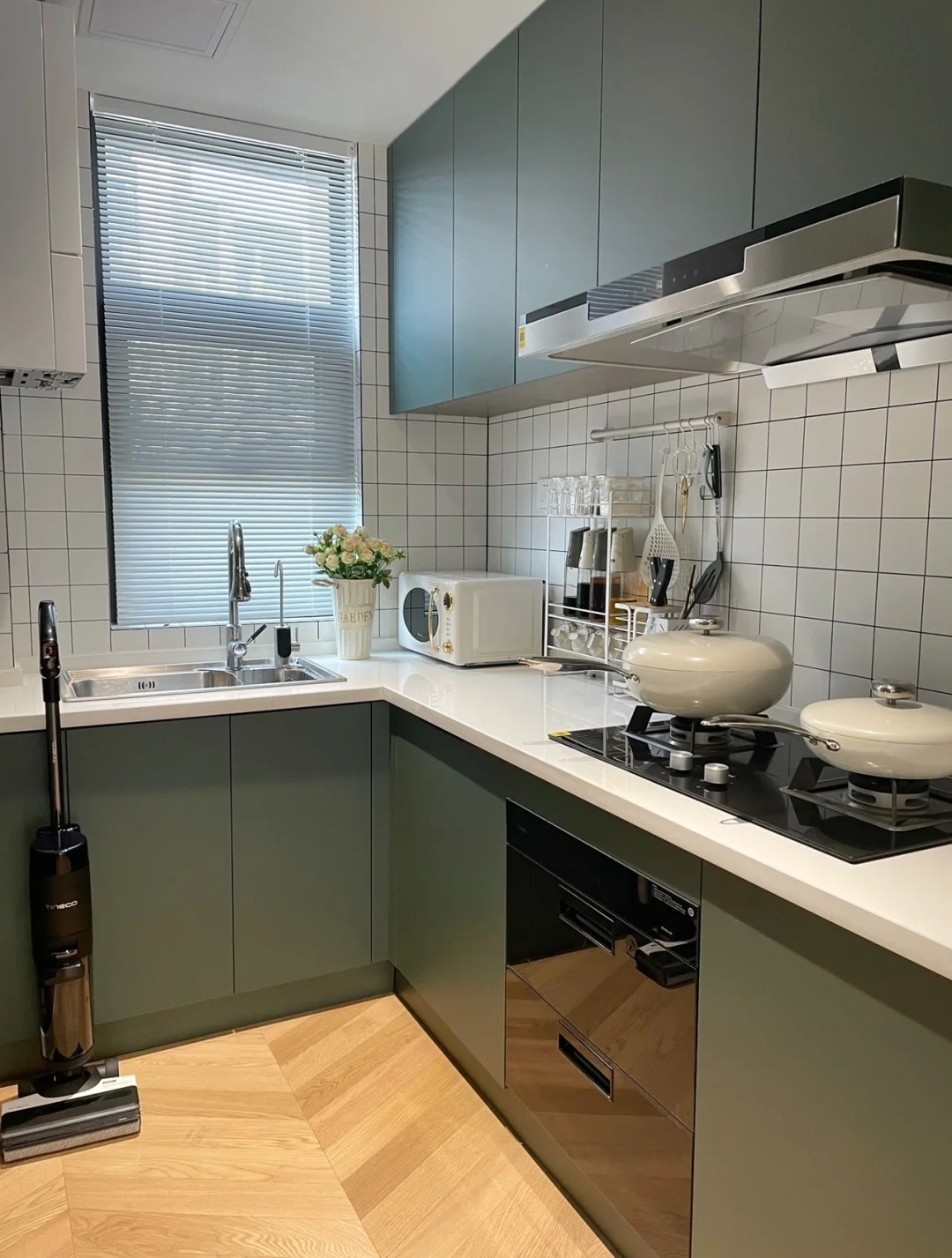 发现一户装修很精致的现代轻奢风,发现一户比较独特的中式风装修