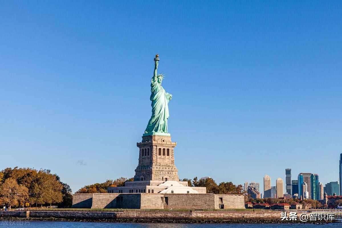 美国国土面积跟人口比例,美国面积和人口是多少