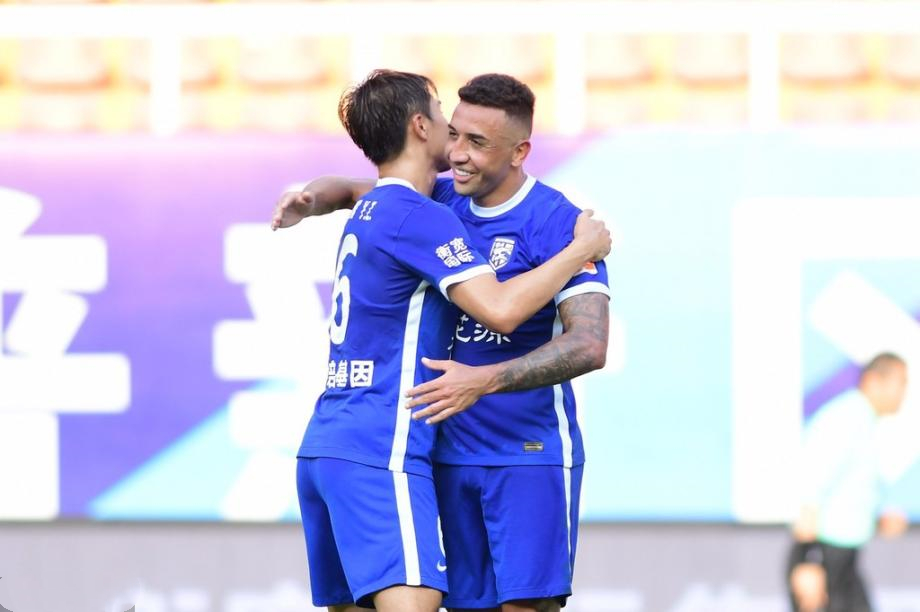 武汉三镇3比1长江队集锦,武汉三镇4:0河北队