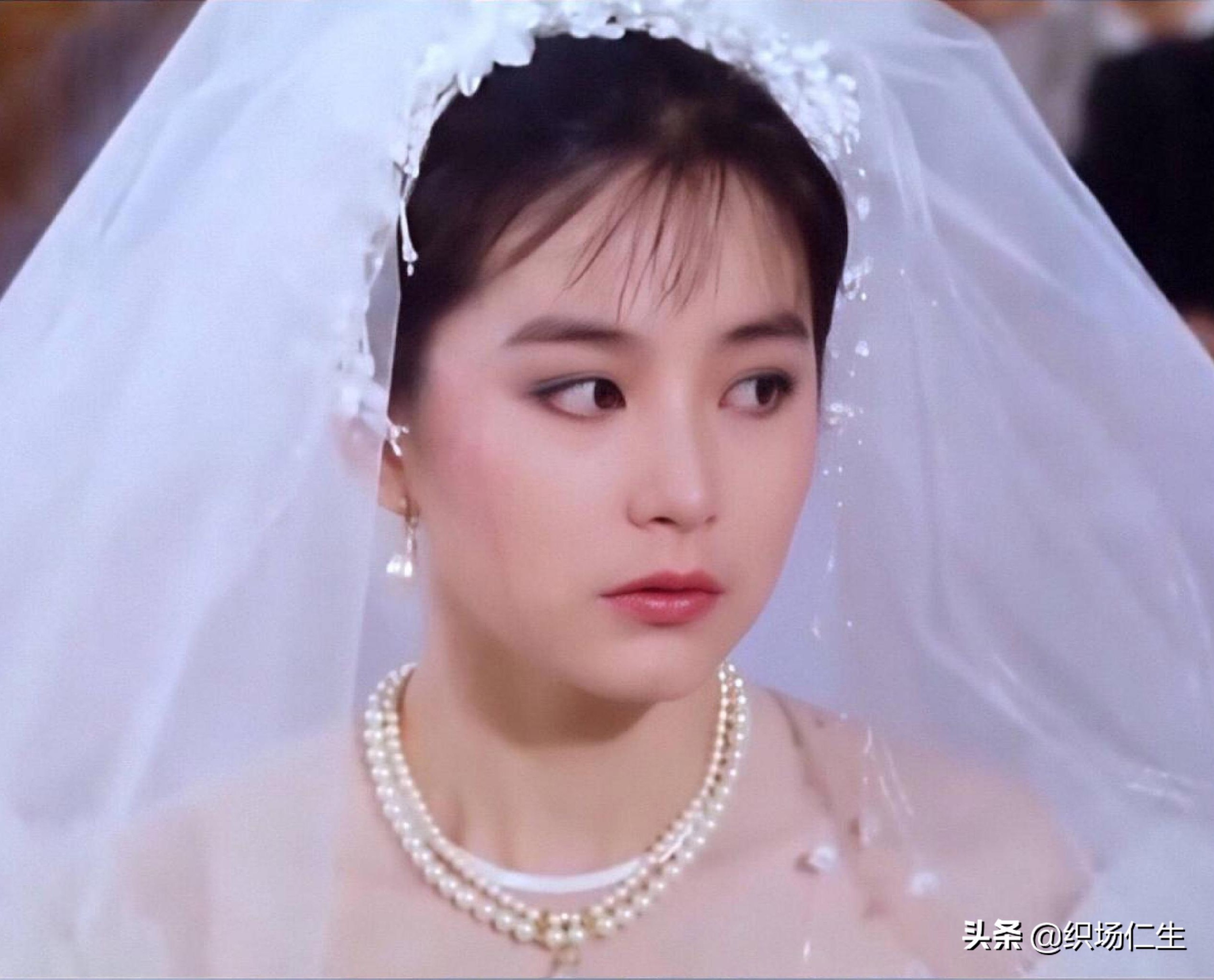 80年代女星婚纱照,还原80年代明星婚纱