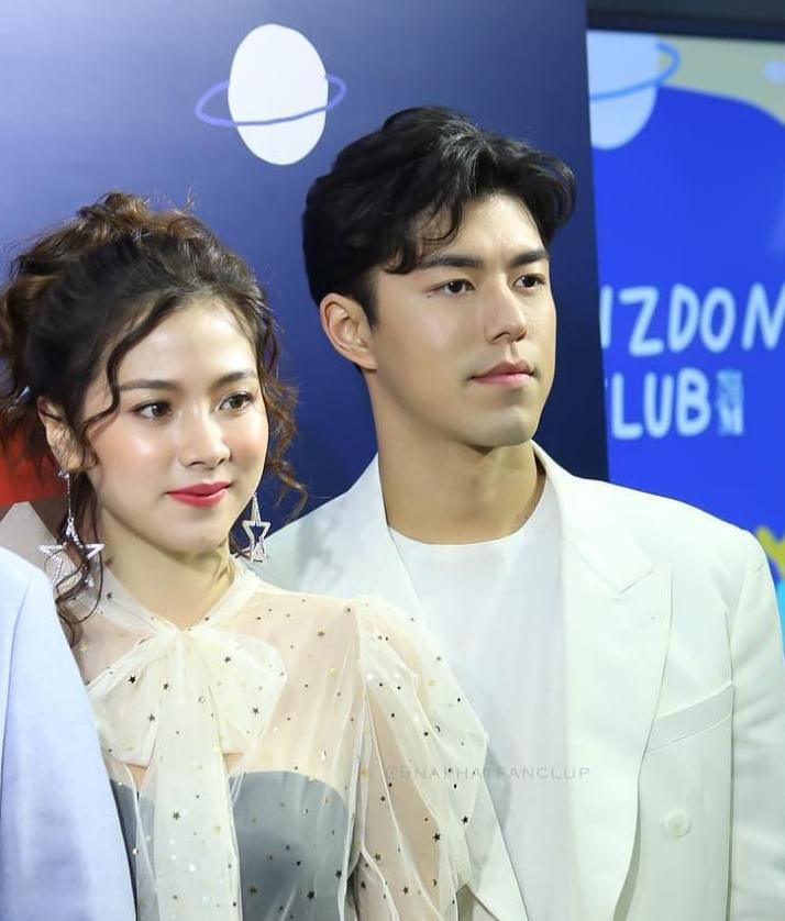 偶像剧照进现实！泰国顶流女星被男演员公开告白，5年友情变爱情