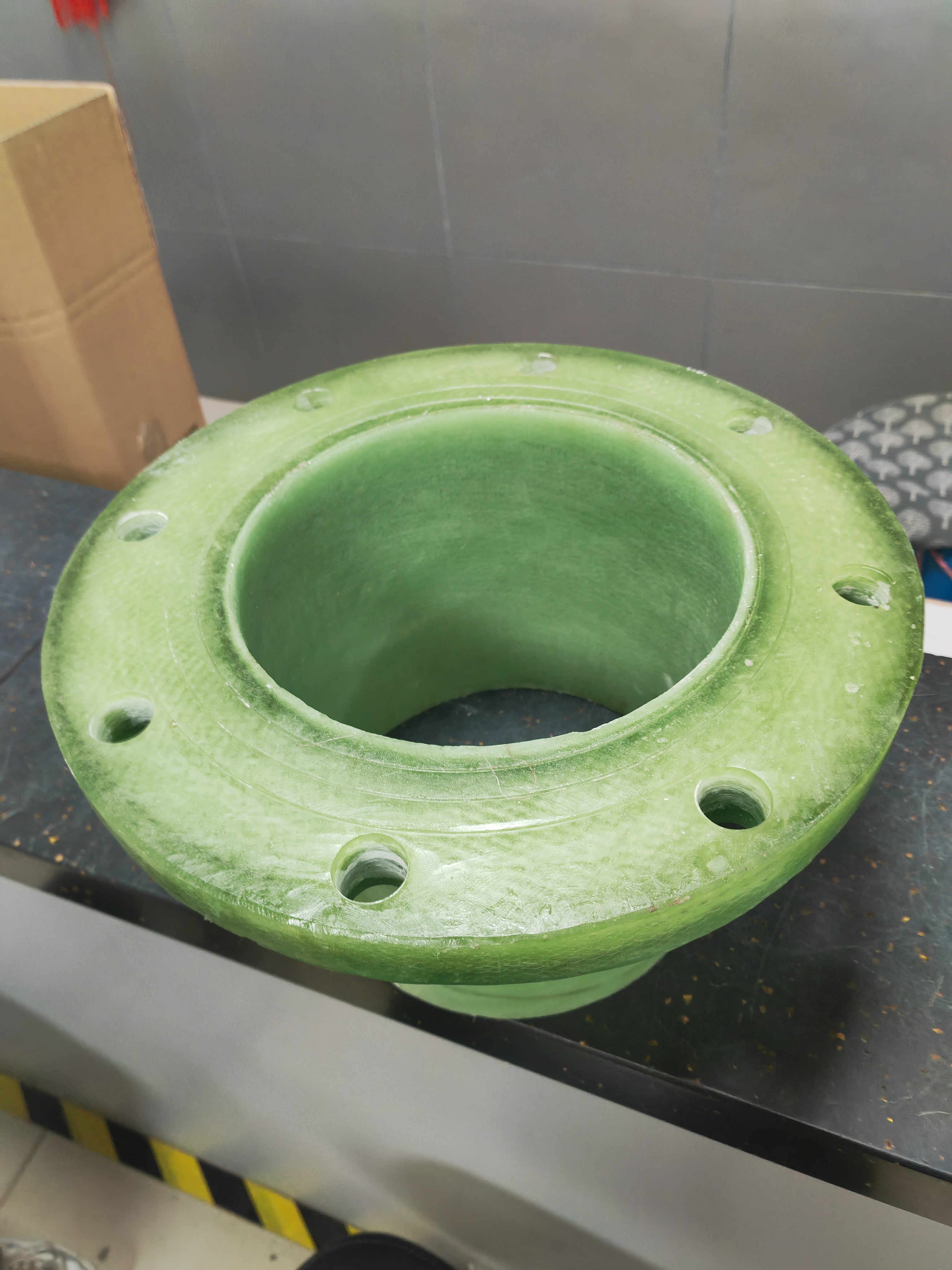 环保玻璃钢管件法兰,玻璃钢法兰与玻璃钢管如何连接