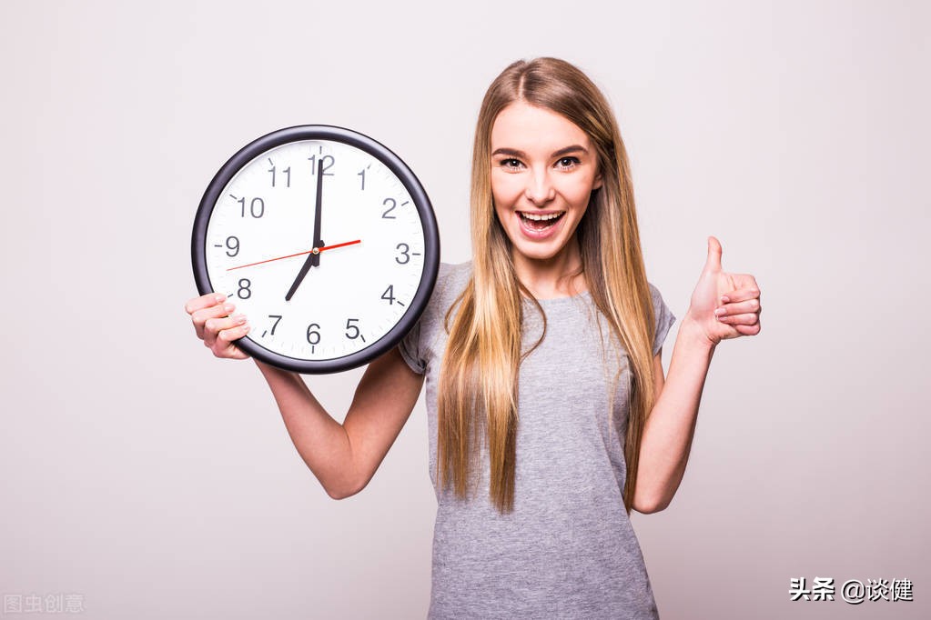 穿袜子睡觉，可降低核心体温帮助睡眠？老年人做好这6点睡得更香