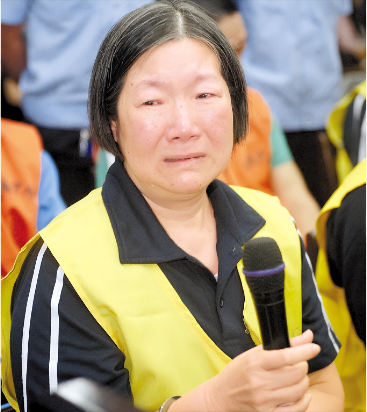 广东色贪女市长李启红：敛财1983万，为独占女婿将女儿逼成精神病