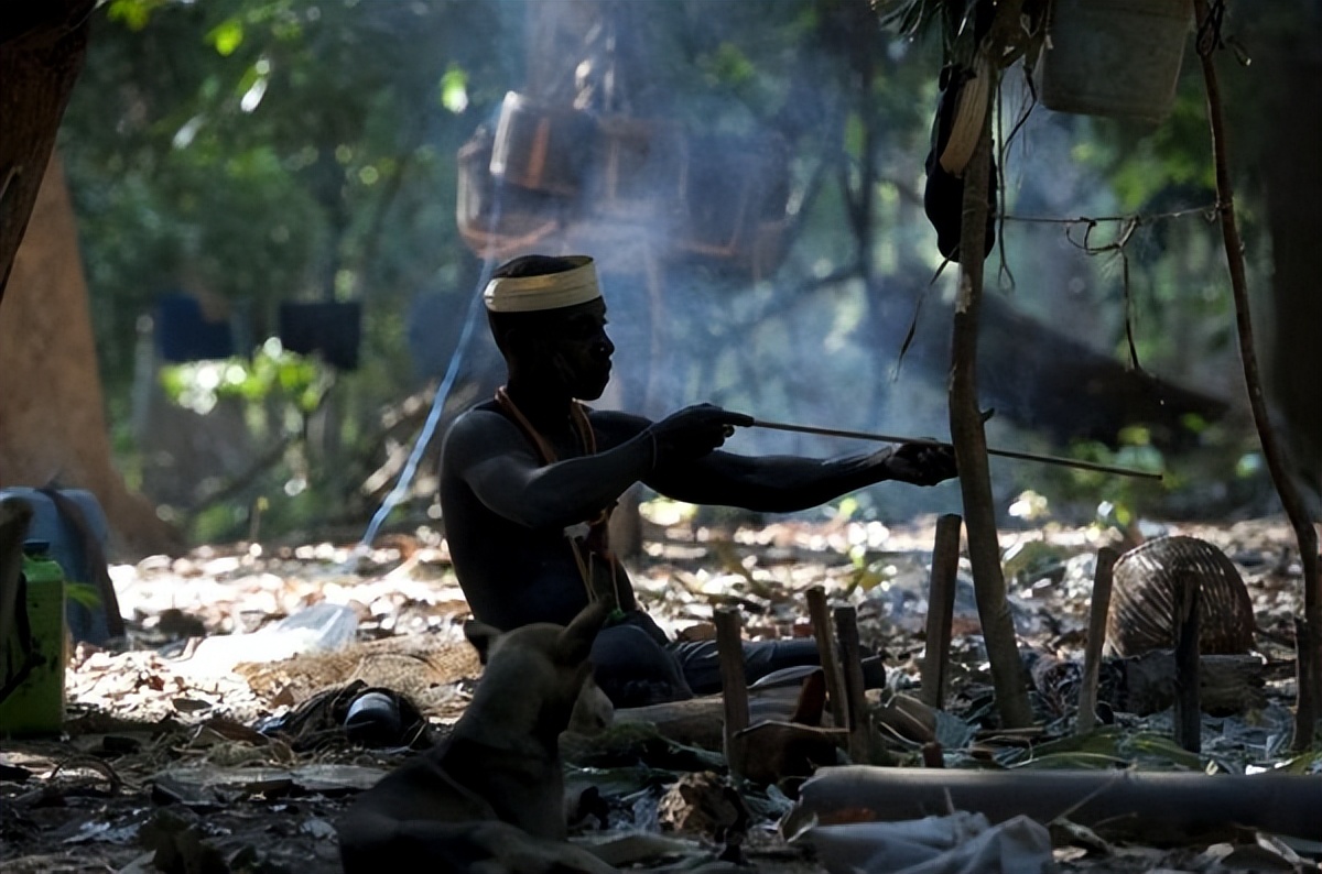 与世隔绝几万年的部落人,与世隔绝的土著部落