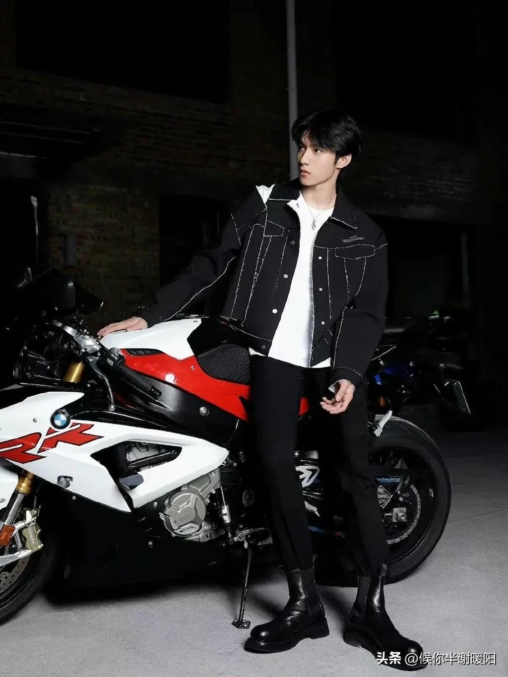 王一博王鹤棣帅气,王一博王鹤棣机车