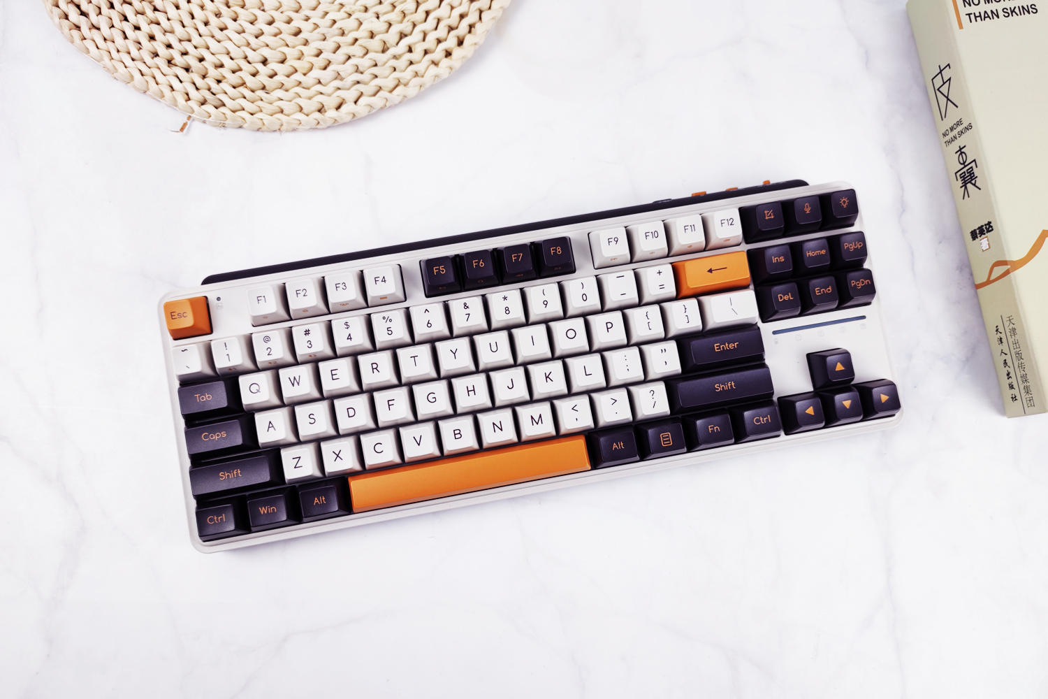 米物art机械键盘z870,16寸笔记本搭配87键机械键盘推荐