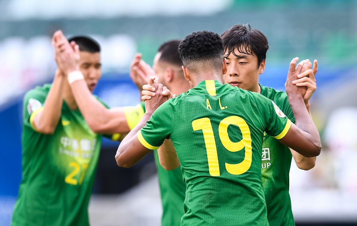 李磊留洋首秀暴露致命短板,李磊将披4号球衣