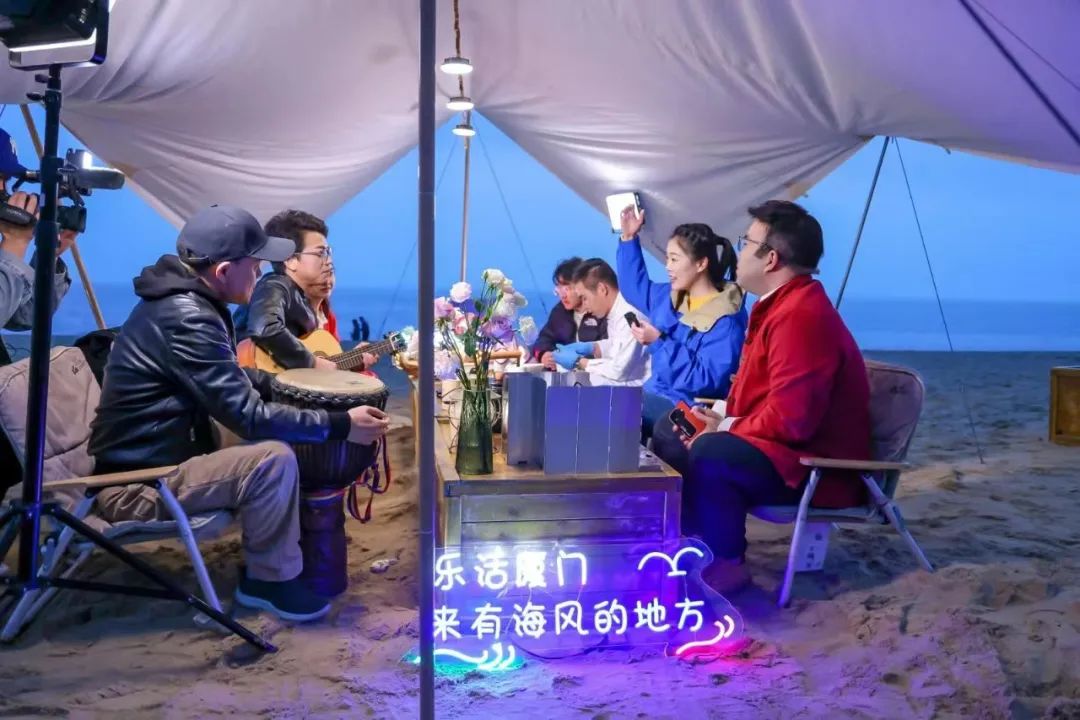 假期余额不足带孩子露营,假期余额不足赶紧郊游