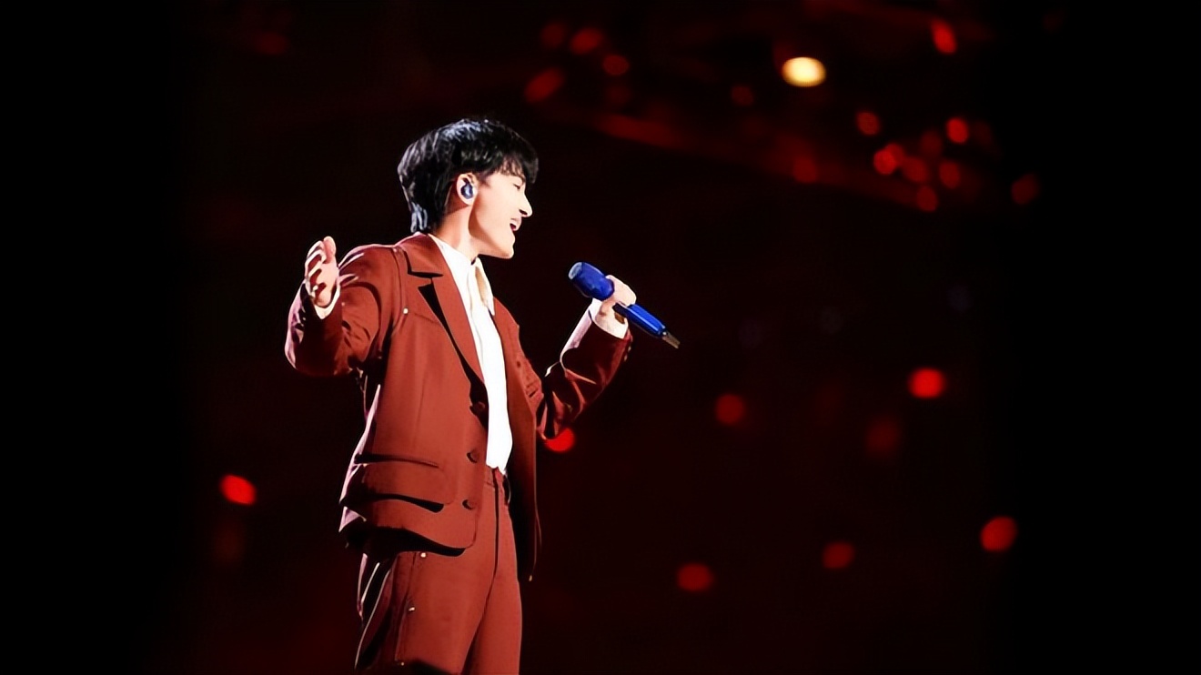 蝉联冠军!全开麦的江苏卫视2023跨年演唱会断层领跑、全维第一