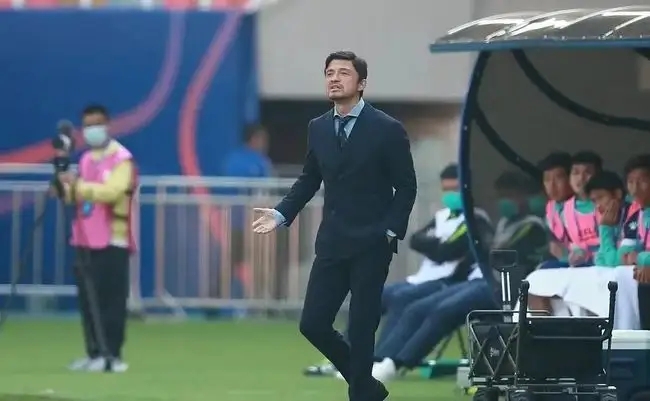 大连人队主教练是不是谢晖,谢辉任前公示