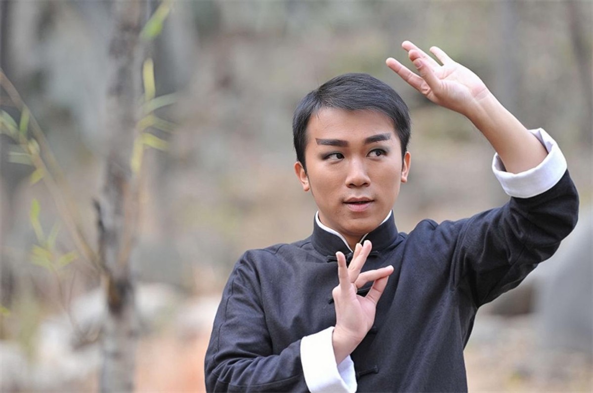 “周星驰接班人”卢正雨，时代抛弃你，不会打一声招呼