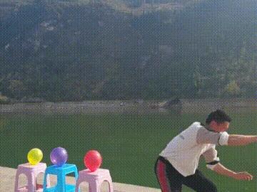 “蜻蜓水上漂”轻功重出江湖了？重庆小伙吸粉百万，老外又懵了