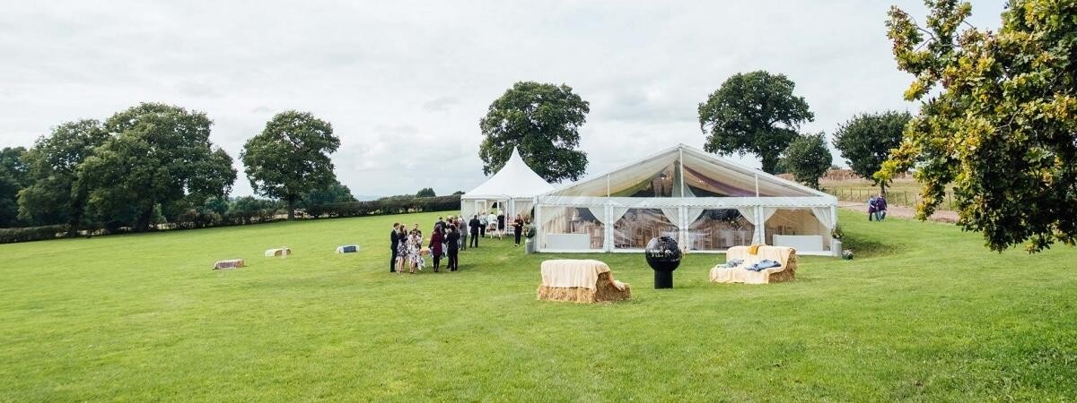 粉色婚纱寓意是什么,粉色婚纱作品意义