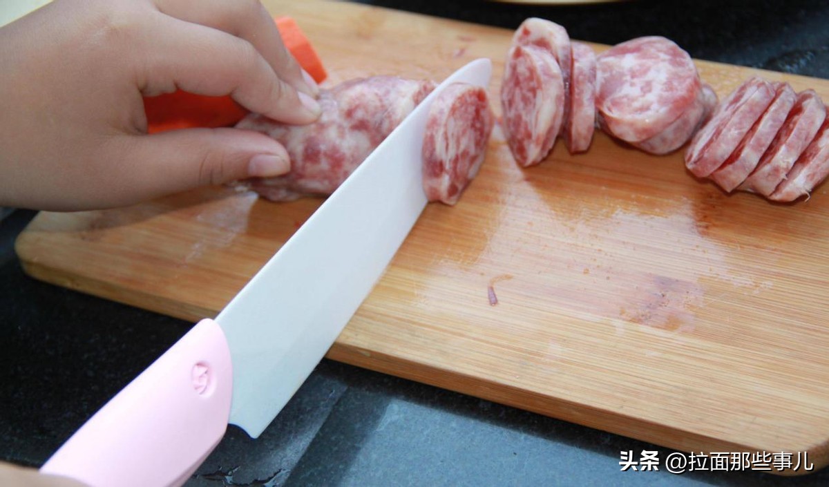 家用菜刀如何挑选好刀呢,选购家用菜刀的正确方法