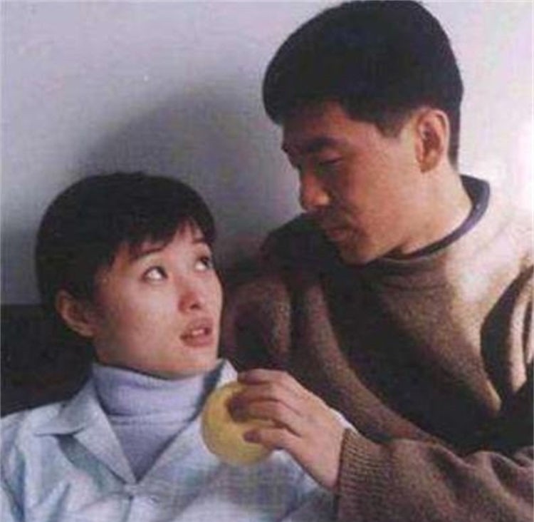 吴越与陈建斌15年的感情,吴越被抛弃而哭的视频