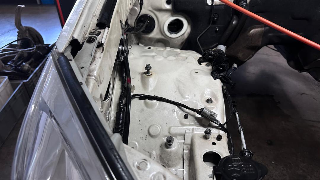 03年丰田霸道全车翻新多少钱,2004款丰田霸道拆车视频