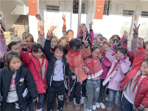 为中国足球梦想助力,为农村孩子筑梦爱心公益活动