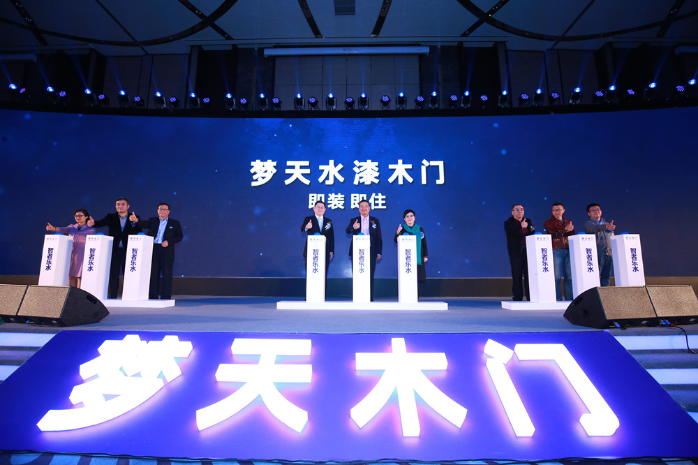 梦天门墙柜定制,梦天门木门图片