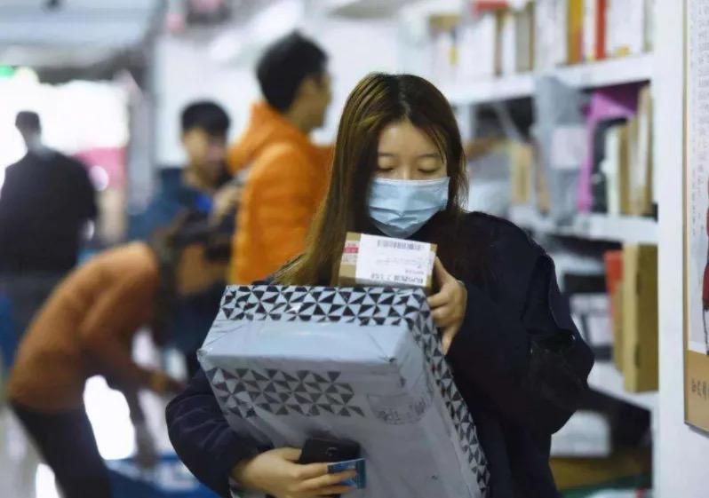 现在的攀比风气有多严重,大学攀比风严重