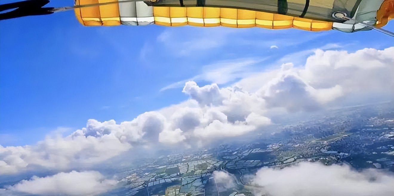 5分钟5000元，五一挤到天上了