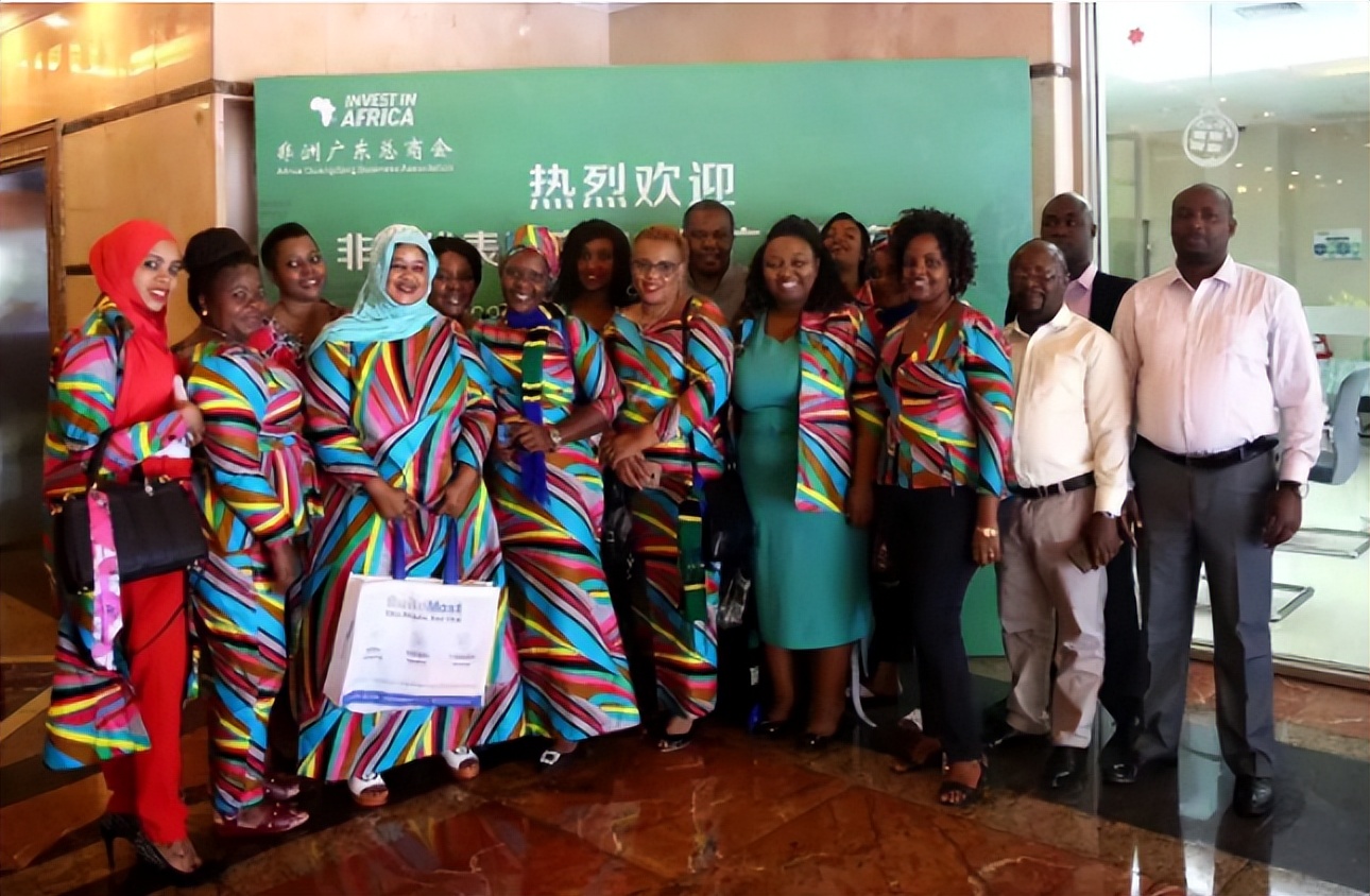 快看！她这样给中非女企业家当“红娘”