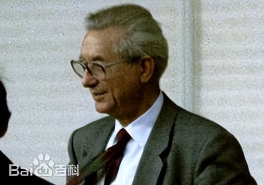 世界十大首富比尔盖茨,世界100位首富人物发迹史