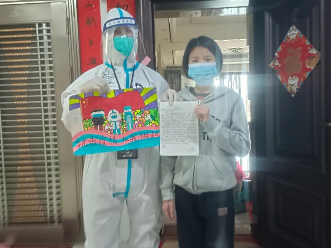 监控手工画,两幅手工绘画作品