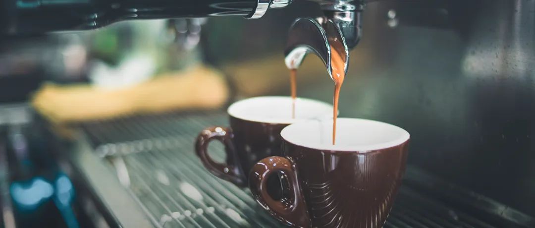 3.9元/杯，卷过豆浆，“白菜价”咖啡到底怎么赚钱？