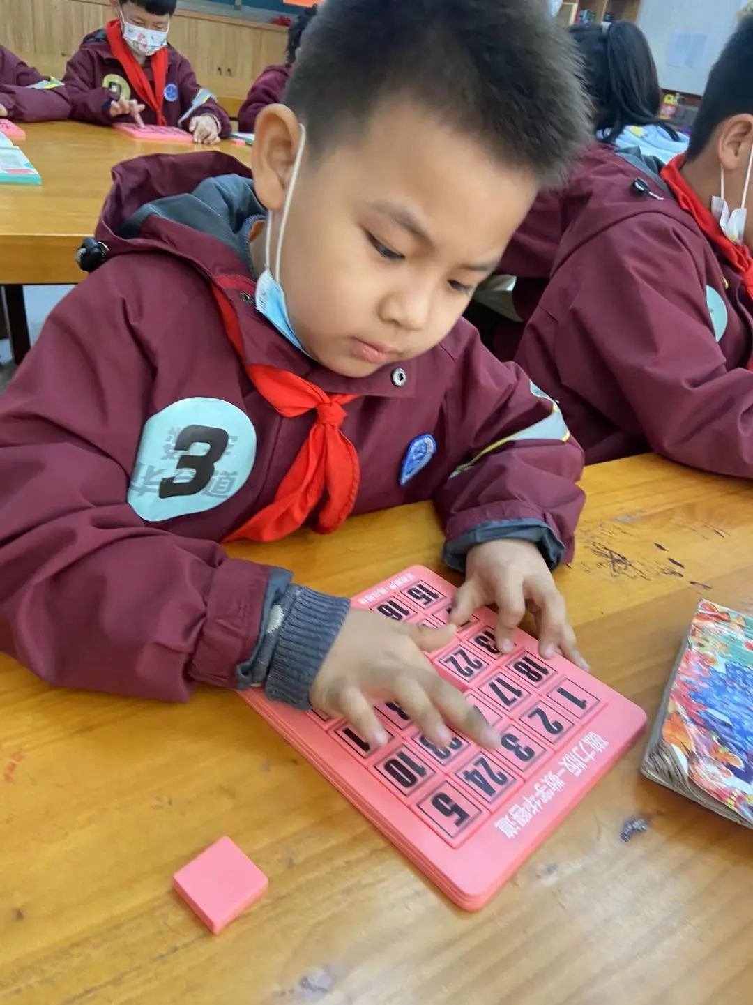 快乐与智慧同行——石家庄市新华区西三庄学校第二届数学节