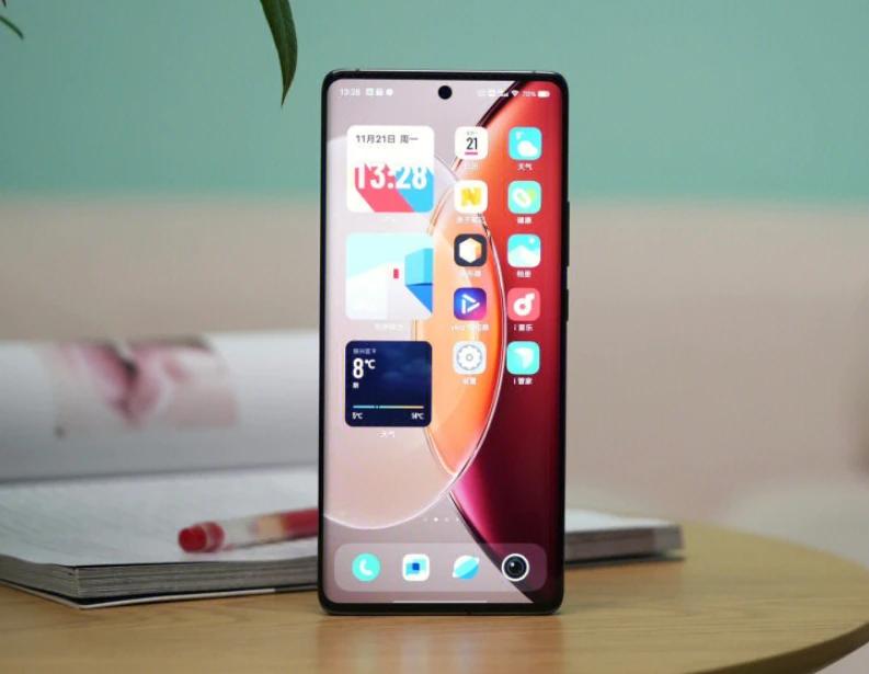 买手机选小米13还是vivox90,vivox90和小米13哪个性价比高