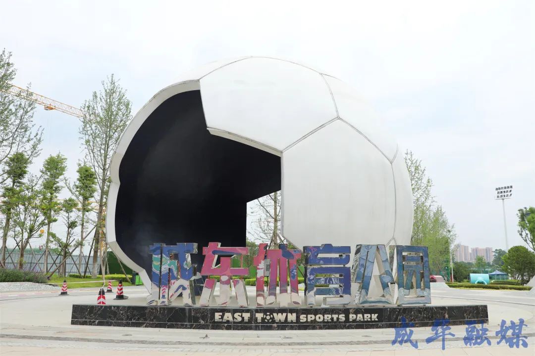 闄嗗啿杩愬姩瑙嗛,闄嗗啿楠戣