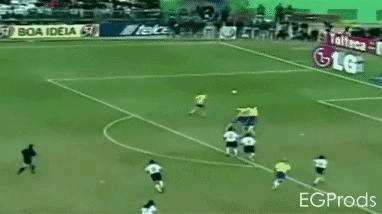 阿德里亚诺为什么叫梅阿查国王,足坛十大神锋阿德里亚诺