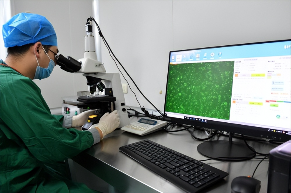 一年47亿，忠医世家马晓年东方密码小蓝瓶千亿男性市场吸金强劲