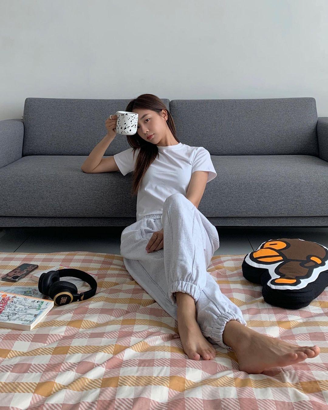 时尚博主的19件夏季日常穿搭look,这位博主的减龄穿搭值得学习