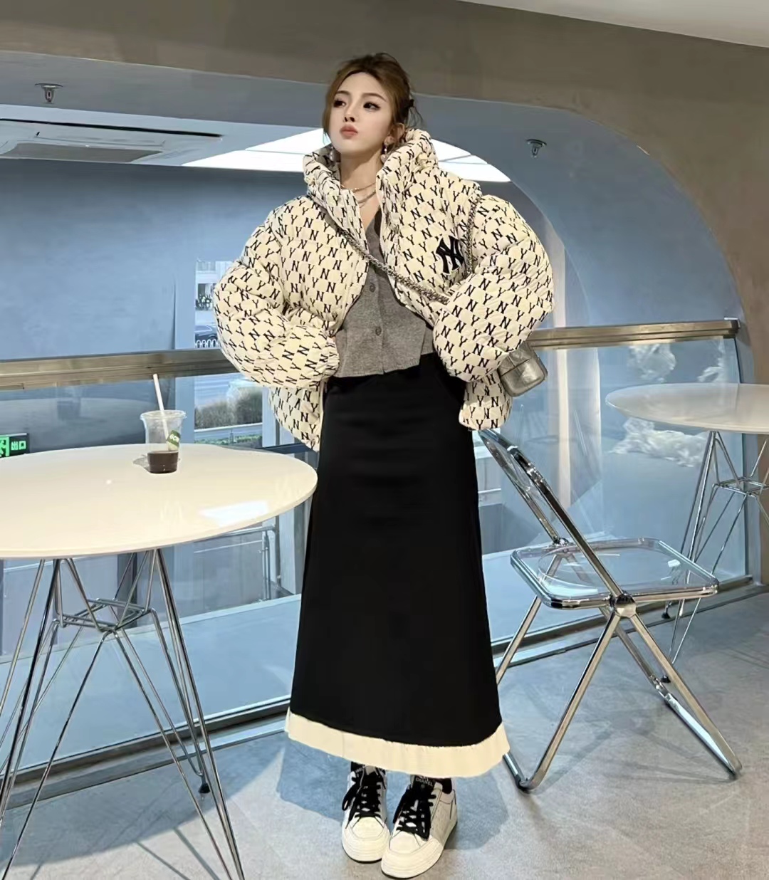 羽绒服搭配什么衣服保暖又好看,羽绒服的穿搭秘籍有哪些