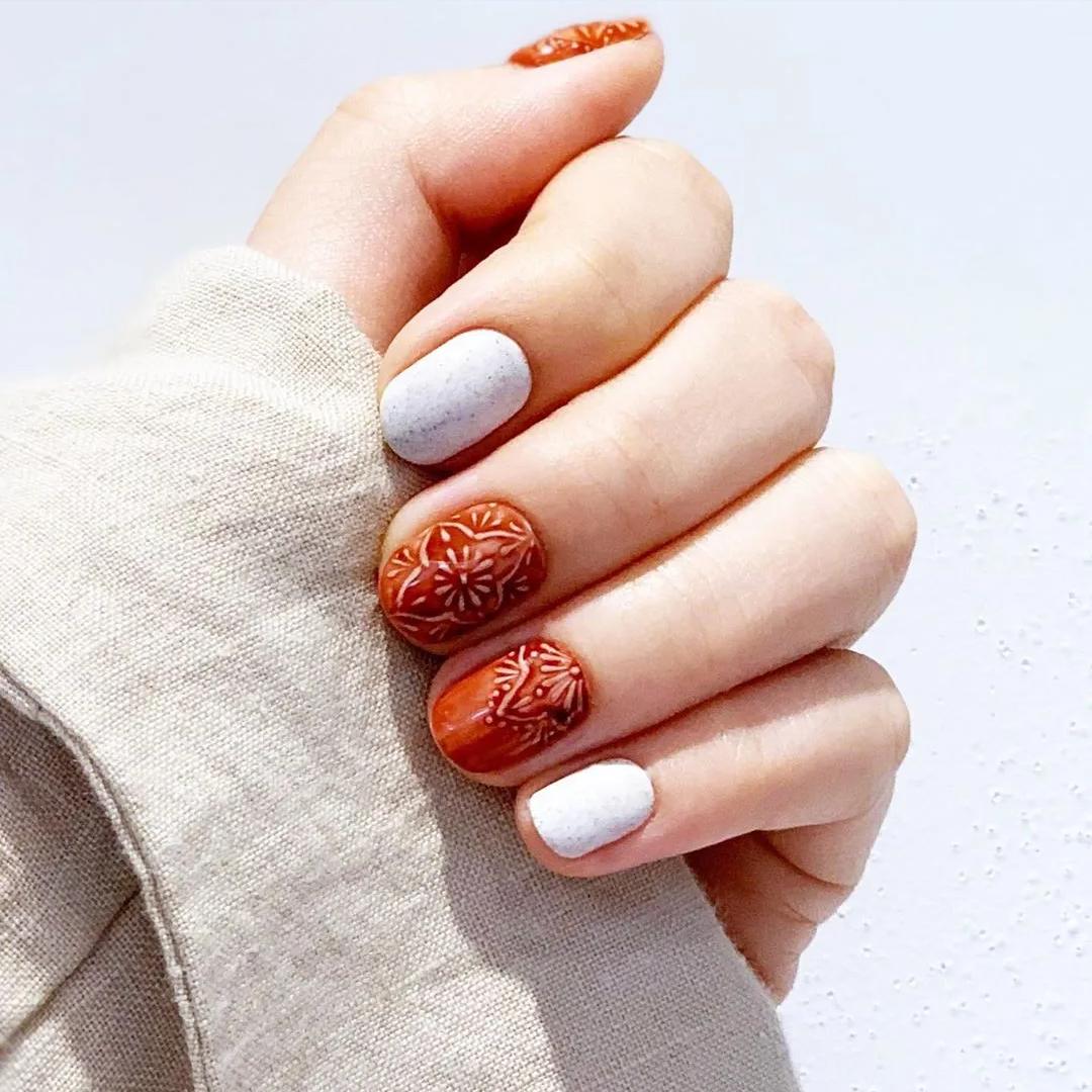 美甲如何上光疗又快又好,怎么做光疗美甲指甲才不容易掉