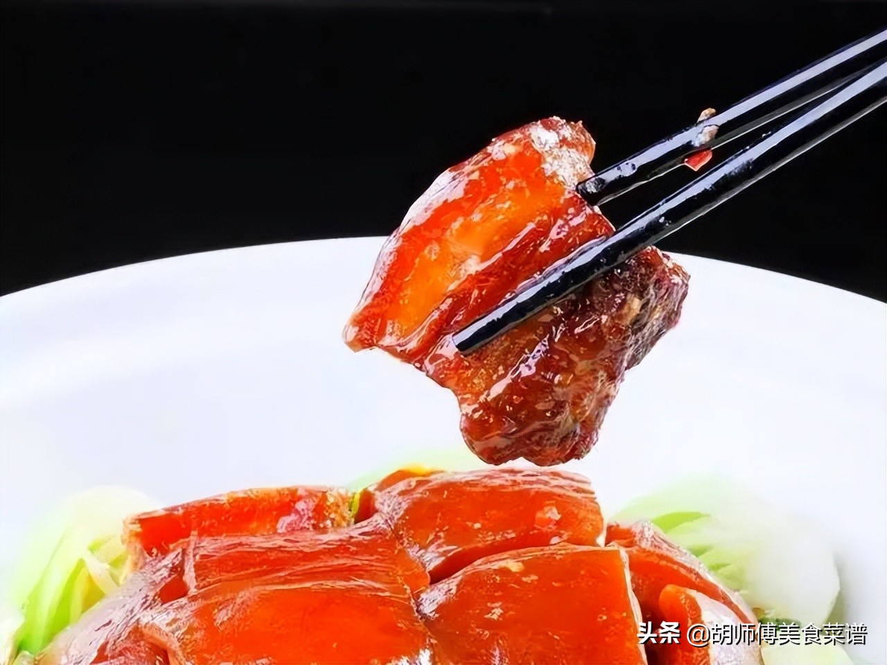 炖肉怎么做肉才软烂不柴,无论炖什么肉加这2种香料