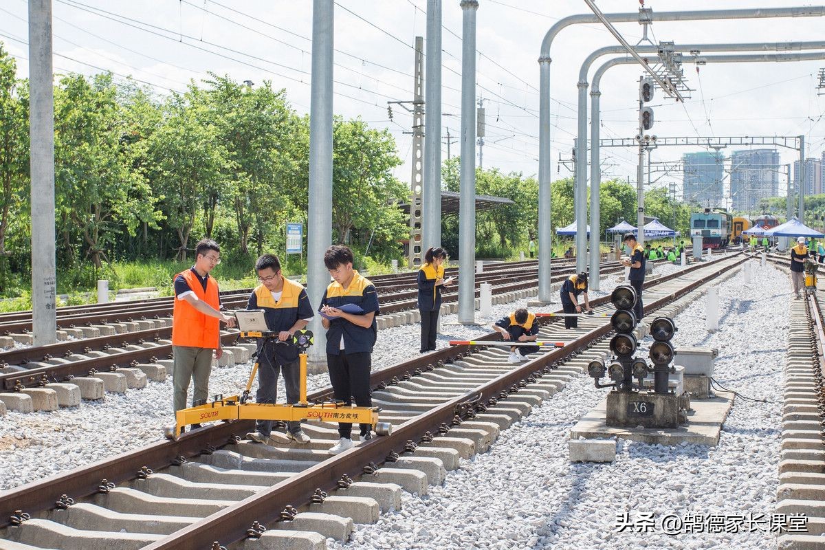 鹄德教育：低分生福利，这几大专科专业发展好，就业不比本科差