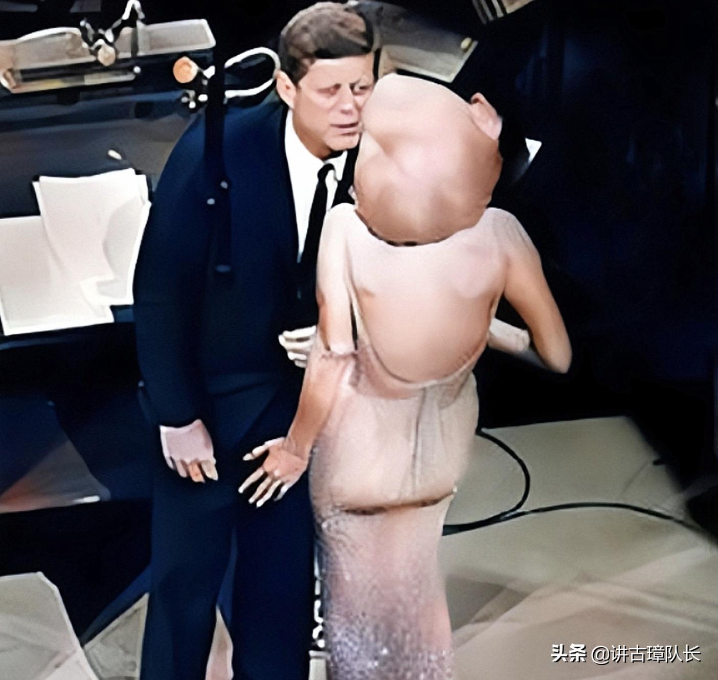 玛丽莲梦露最新写真,玛丽莲梦露为何是男人心中的女神