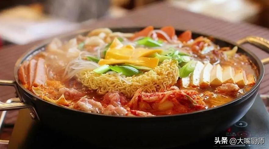 韩国人吃中国火锅美食,韩国人吃中国火锅